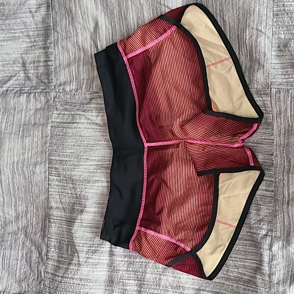 Lululemon speed up shorts size 6